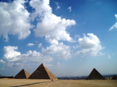 ビューポイントから見るピラミッド