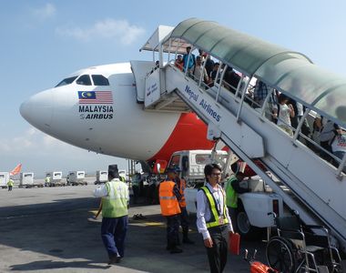 トリブバン国際空港のエアアジアX