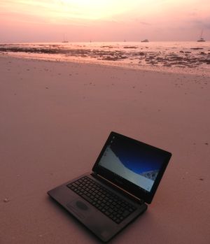 海とパソコン